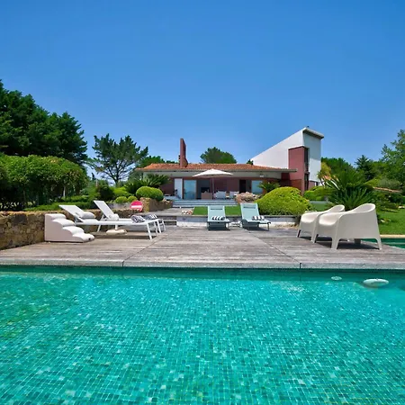 Scenic Villa *